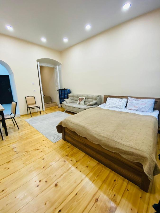 Old T'Bilisi Appartement Tbilisi Buitenkant foto